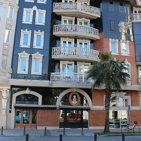Batumi Apartment In Front Of Sheraton Екстер'єр фото