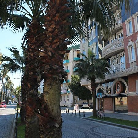 Batumi Apartment In Front Of Sheraton Екстер'єр фото