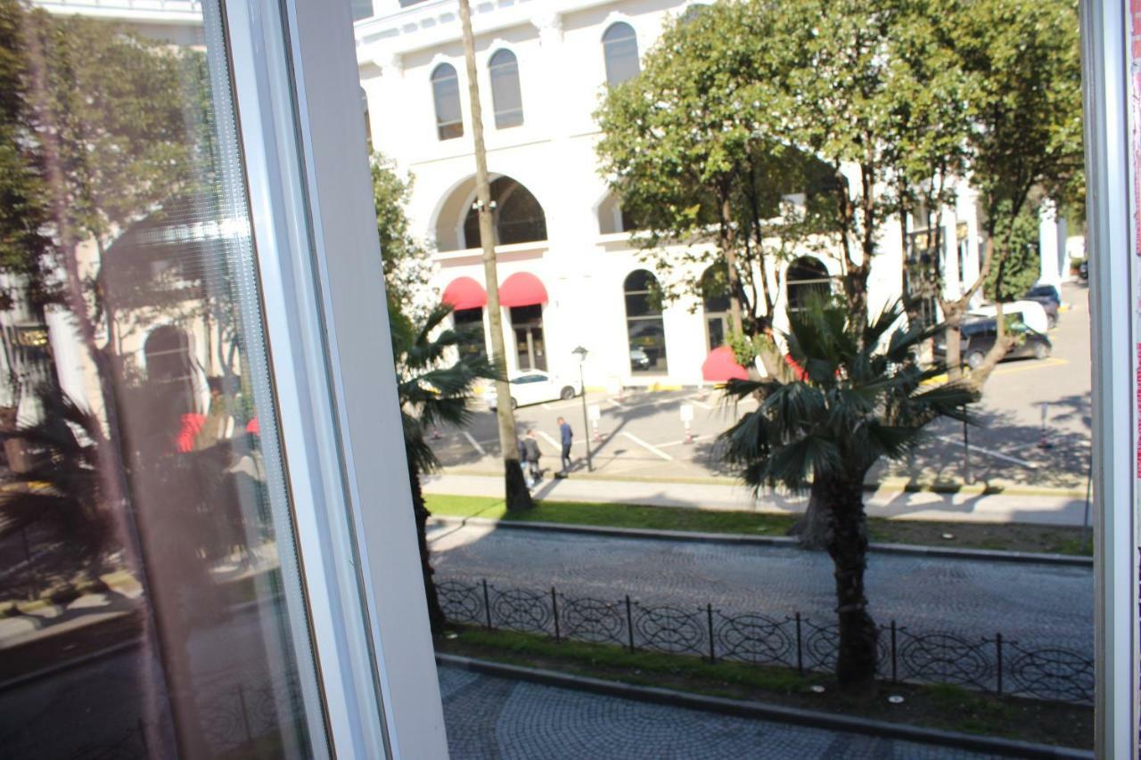 Batumi Apartment In Front Of Sheraton Екстер'єр фото